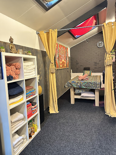 afbeelding salon binnen masage ruimte 1
